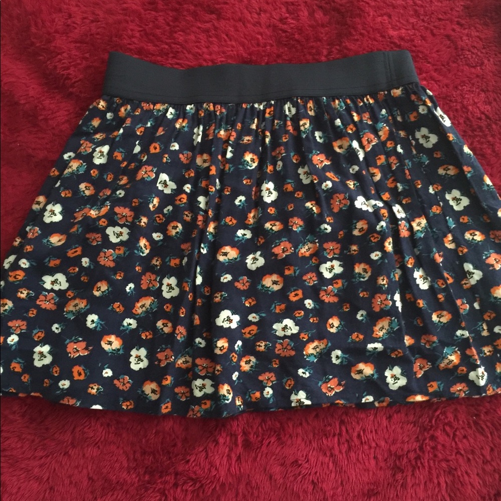 2 Floral skirts 🌺